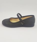 Merceditas Serraje Gris Detalle Botón