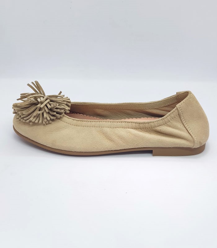 manoletinas serraje pompon (1) Manoletinas Serraje Pompón - Imagen 1